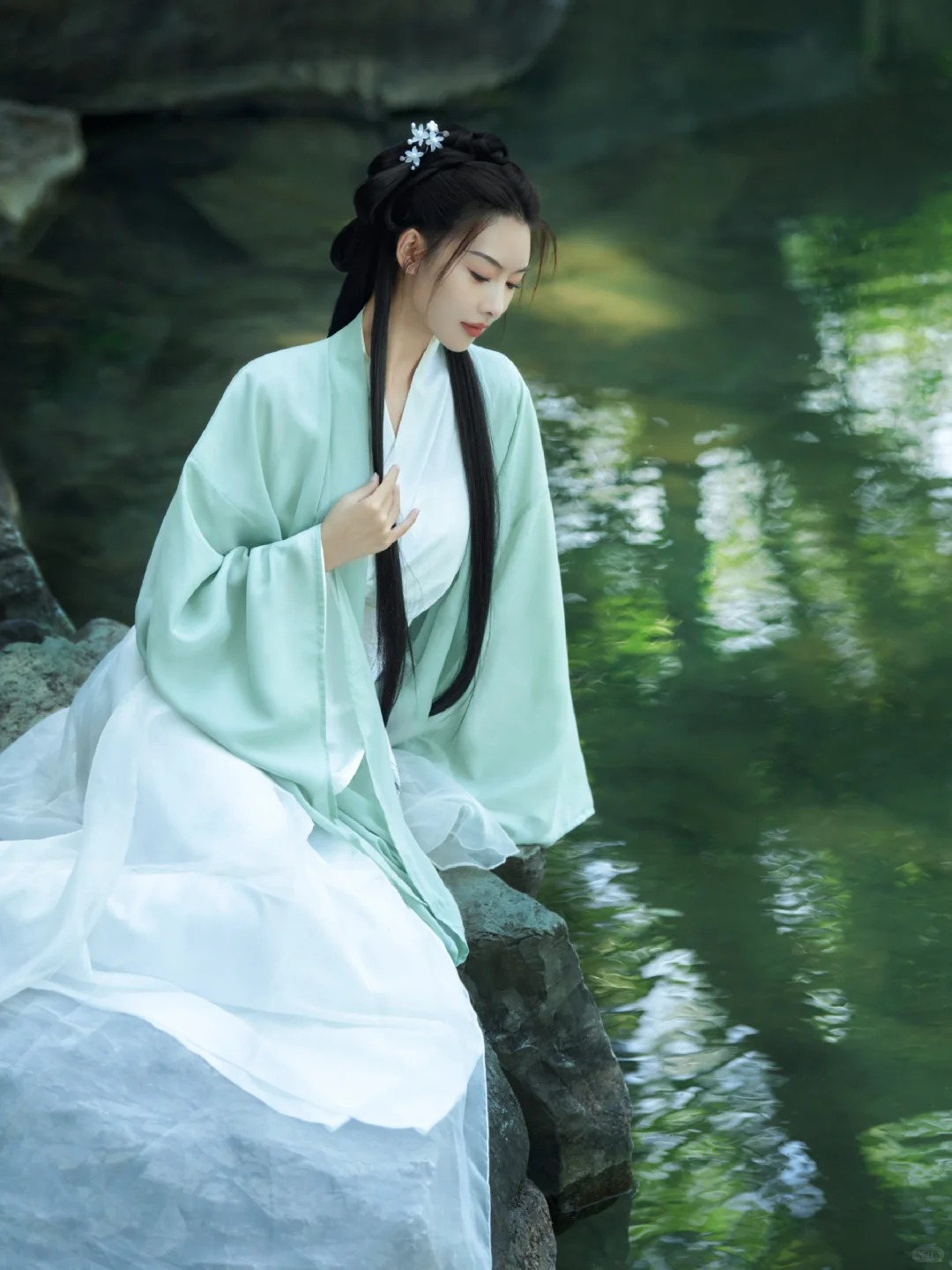 颐和园约拍📸温婉可人的江南古风写真_4_阑梦古装摄影写真馆_来自小红书网页版.jpg