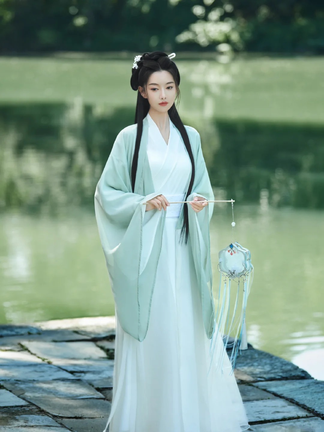颐和园约拍📸温婉可人的江南古风写真_6_阑梦古装摄影写真馆_来自小红书网页版.jpg