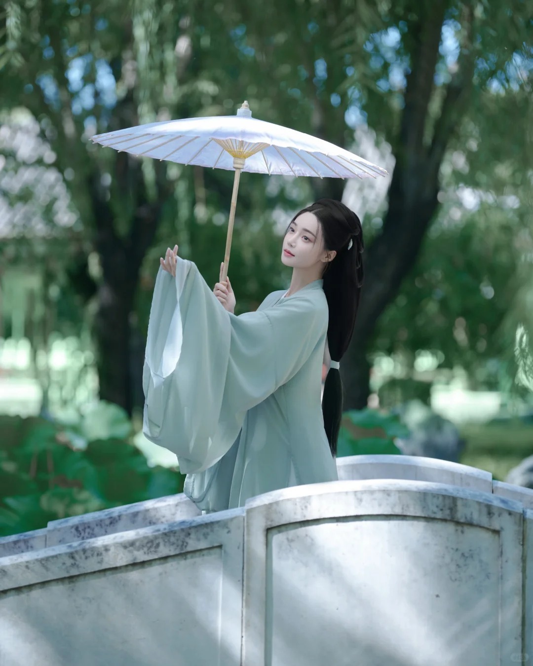 颐和园汉服写真打卡，怎能错过如此美景_1_阑梦古装摄影写真馆_来自小红书网页版.jpg