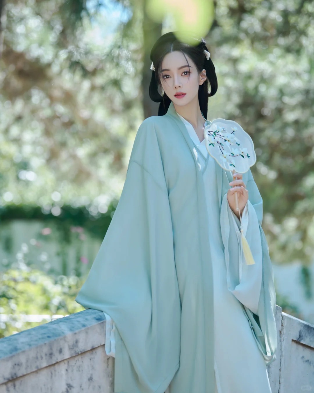 颐和园汉服写真打卡，怎能错过如此美景_8_阑梦古装摄影写真馆_来自小红书网页版.jpg