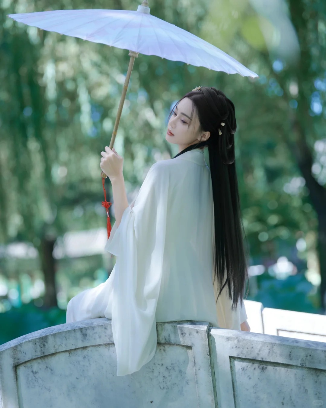 颐和园汉服写真打卡，怎能错过如此美景_9_阑梦古装摄影写真馆_来自小红书网页版.jpg