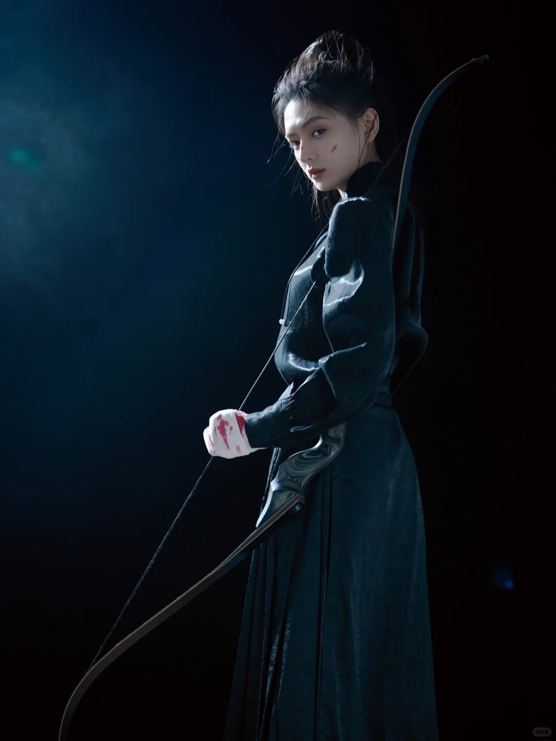又酷又飒的战损美学汉服写真狠狠心动住了_2_阑梦古装摄影写真馆_来自小红书网页版.jpg