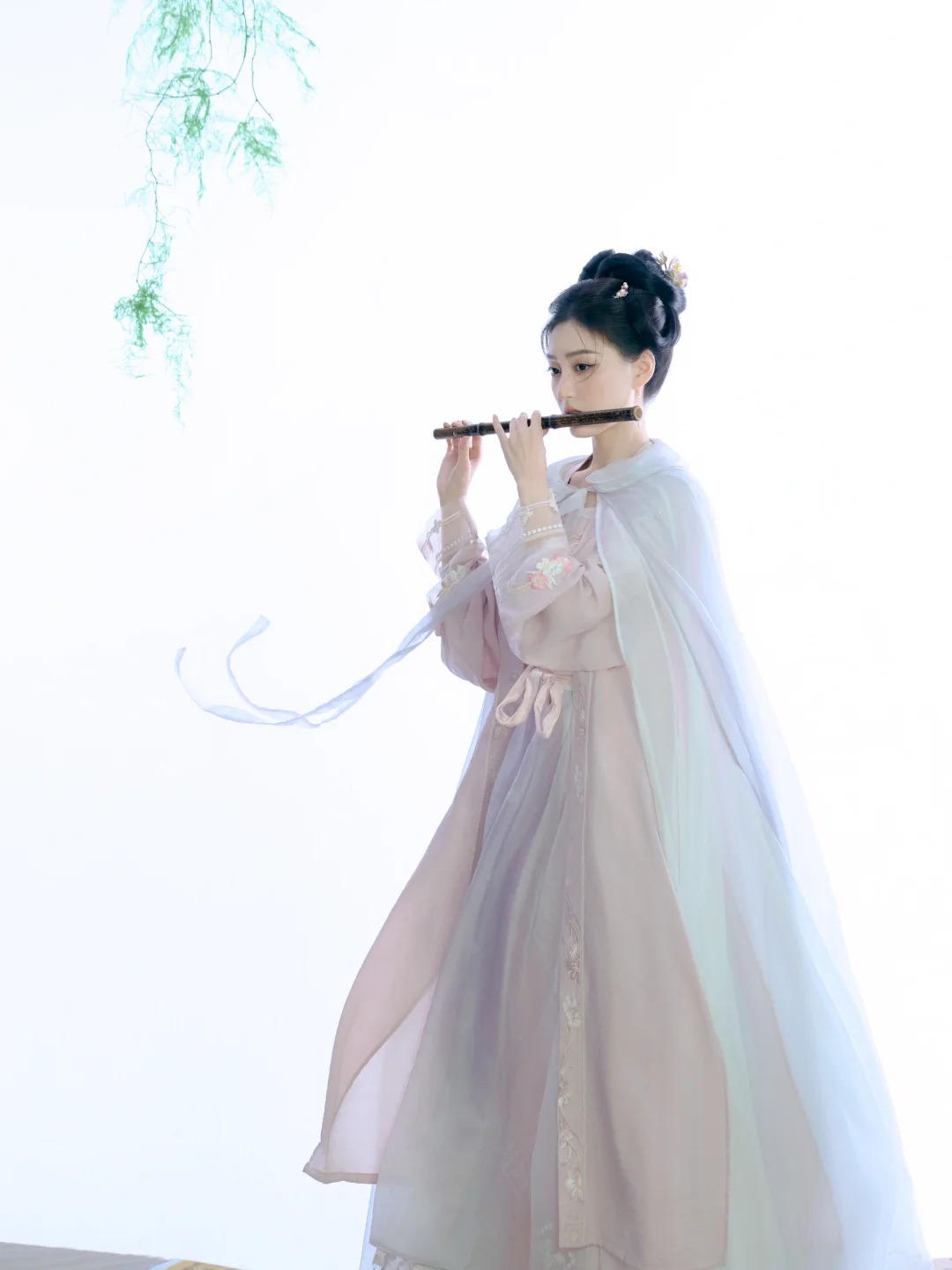 赵盼儿同款宋制汉服写真，尽显古风素雅之美_6_阑梦古装摄影写真馆_来自小红书网页版.jpg