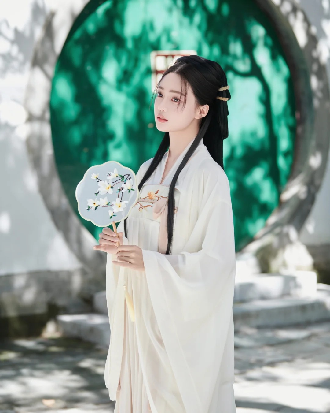 “小荷才漏尖尖角”🌿荷花汉服写真_6_阑梦古装摄影写真馆_来自小红书网页版.jpg