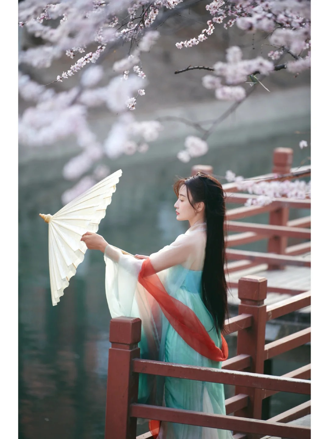 三月春风起，十里桃花浓🌸_古风写真_2_阑梦古装摄影写真馆_来自小红书网页版.jpg