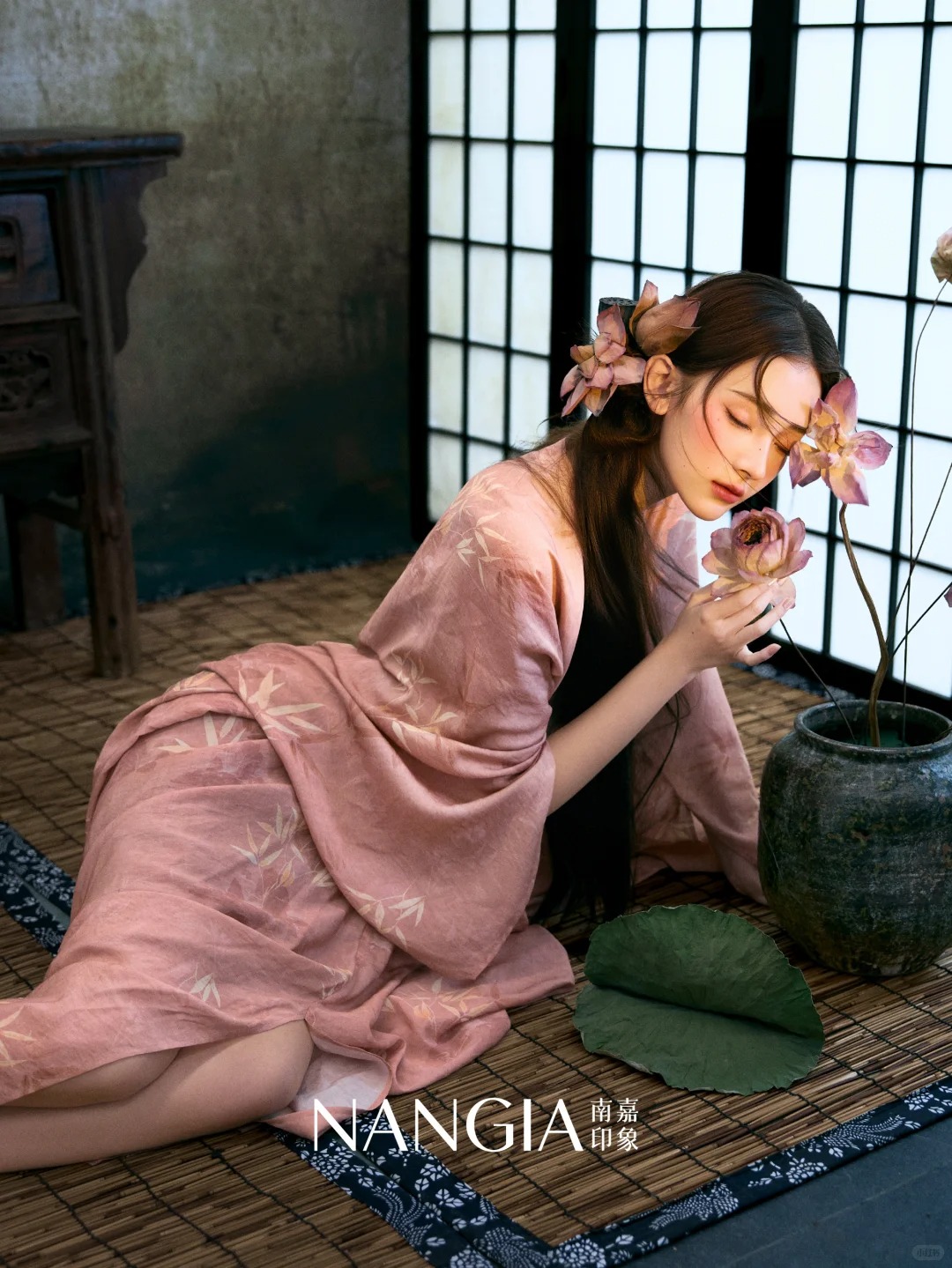 一池残荷，梦断秋水🪷古风少女感新中式写真_5_南嘉STUDIO_来自小红书网页版.jpg